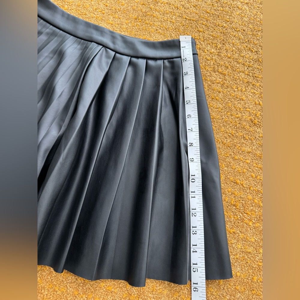 Zara Black Faux Leather Mid Rise A-Line Skirt US S - Picture 6 of 8